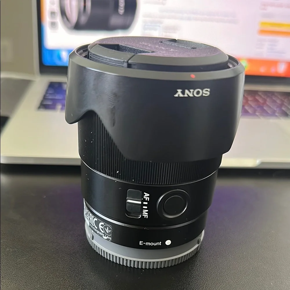 Sony FE 35mm f/1.8 Lens - Black